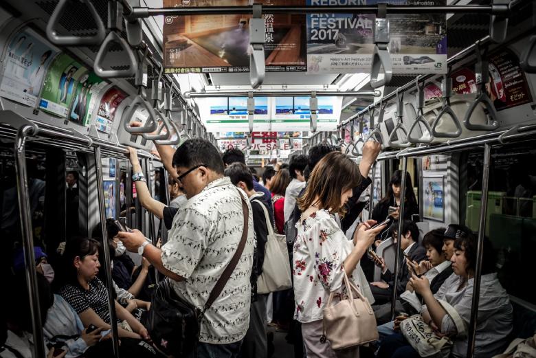 Programmatic Advertising for Getting More People to Use Your Launched Apps